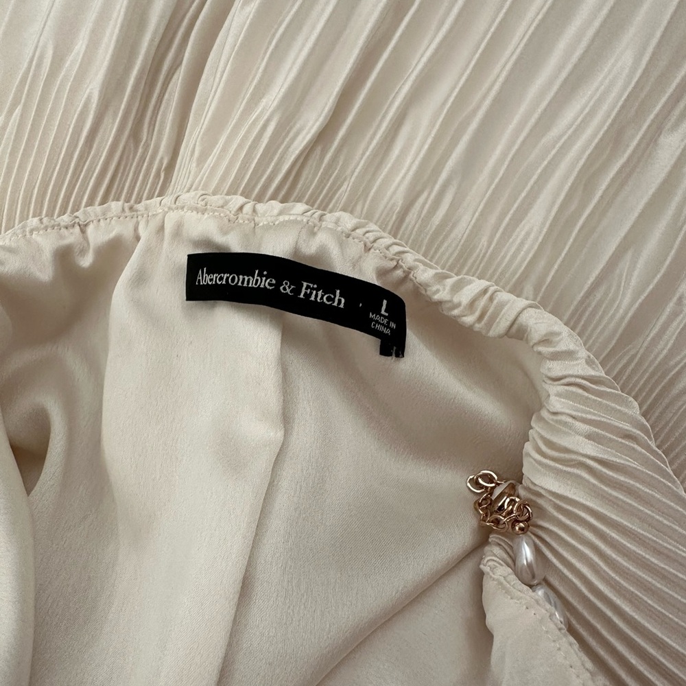 Abercrombie & Fitch Cream Pleated Midi Dress - Picture 3 of 3